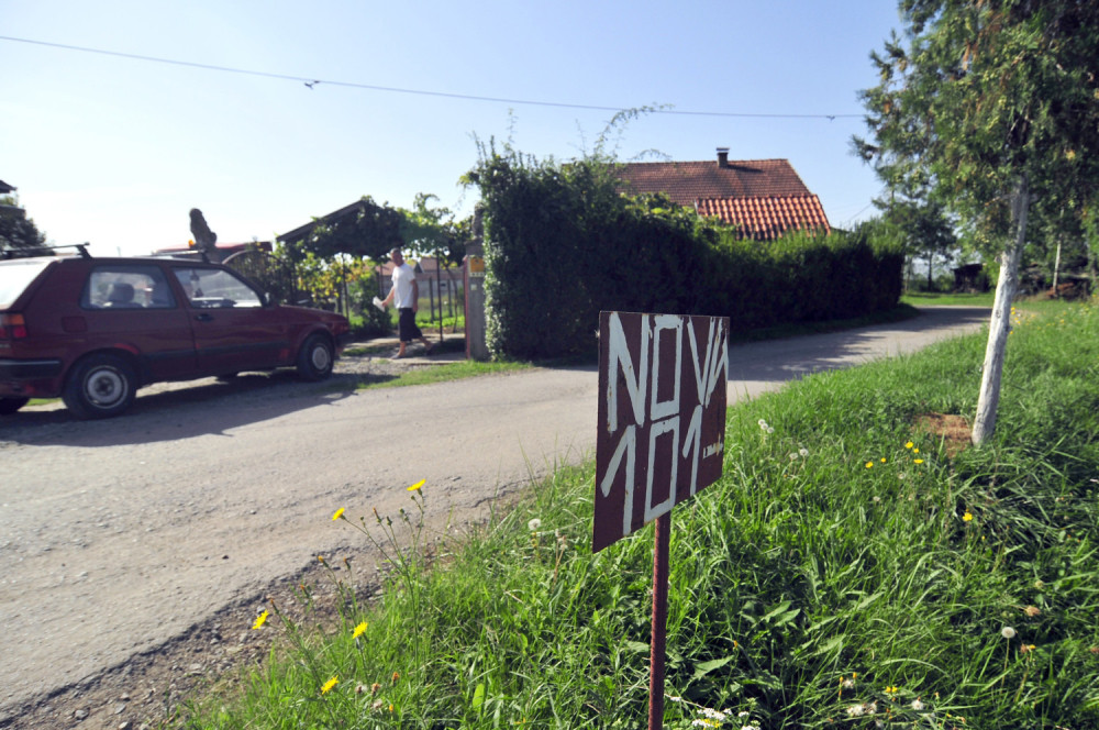 Deliji pucali u glavu