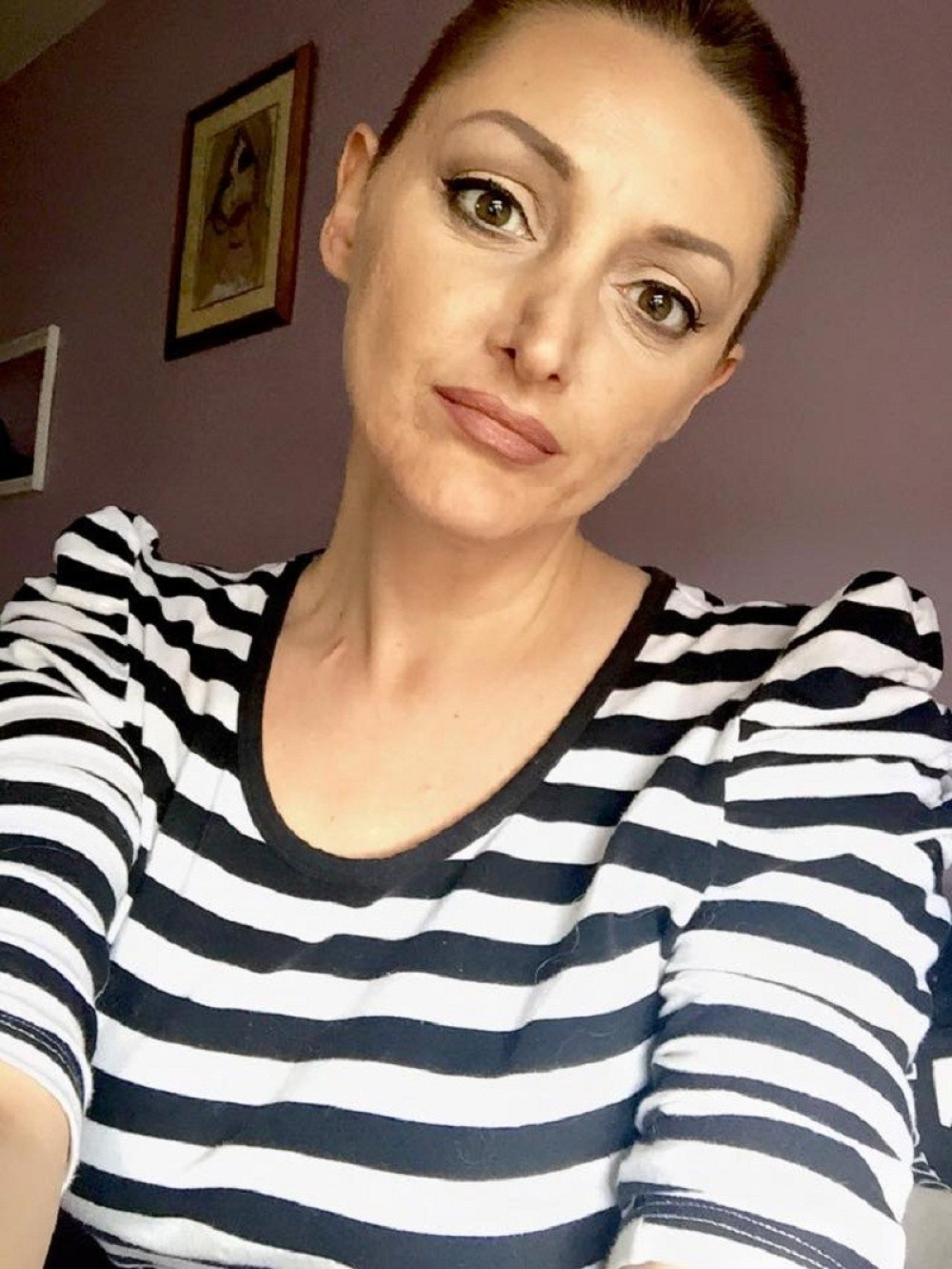 Izvređali mrtvu Donu Ares!