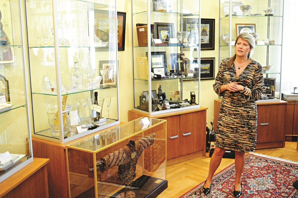 Za Vučića knjige, za Dačića plakete!