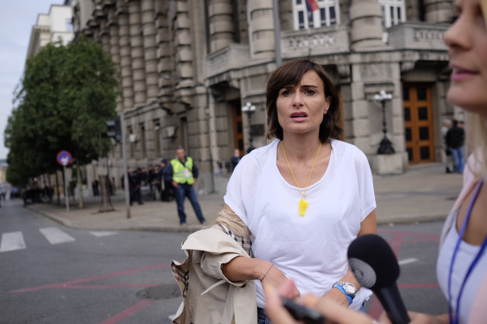 Organizovao si inauguraciju na dan kada su ljudi ubijani!