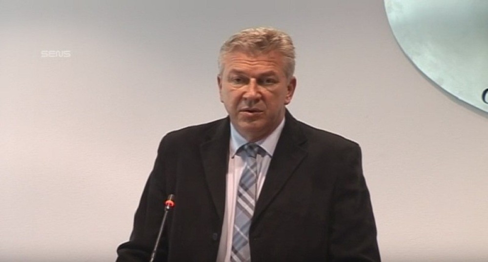 Ostojić: Otvaramo granicu, kad preusmerite izbeglice