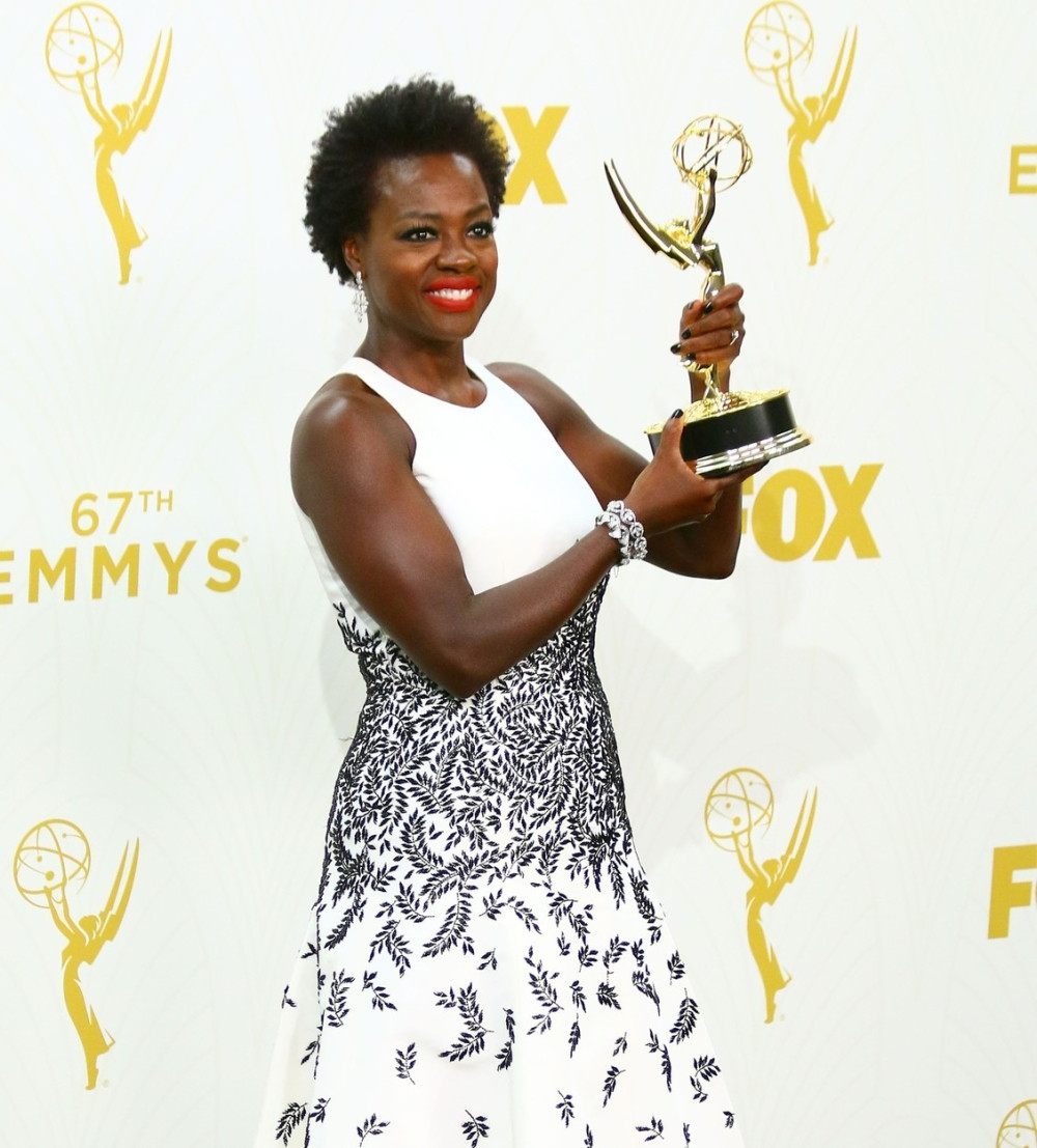 KONAČNO~Emi nagrada pripala crnkinji!