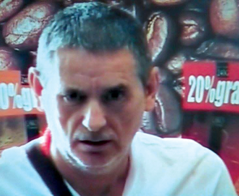 Mića psovao Dušici mrtvu majku (VIDEO)