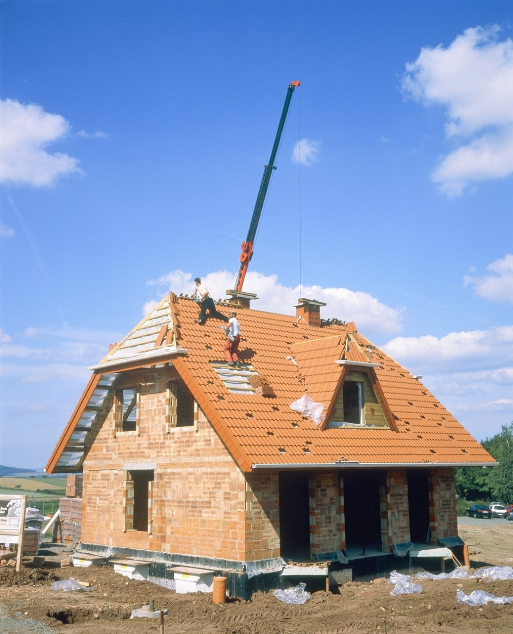 Odobrena izgradnja 97 kuća u 10 opština na Kosovu