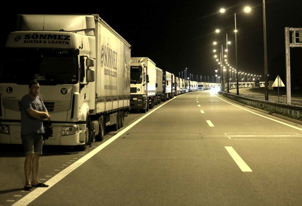 Kamiondžije otpočele štrajk glađu!