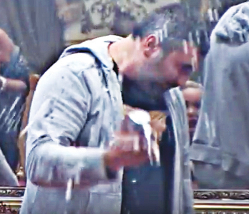 Miki je ovo uradio Teodori, a onda Anđelo burno odreagovao!