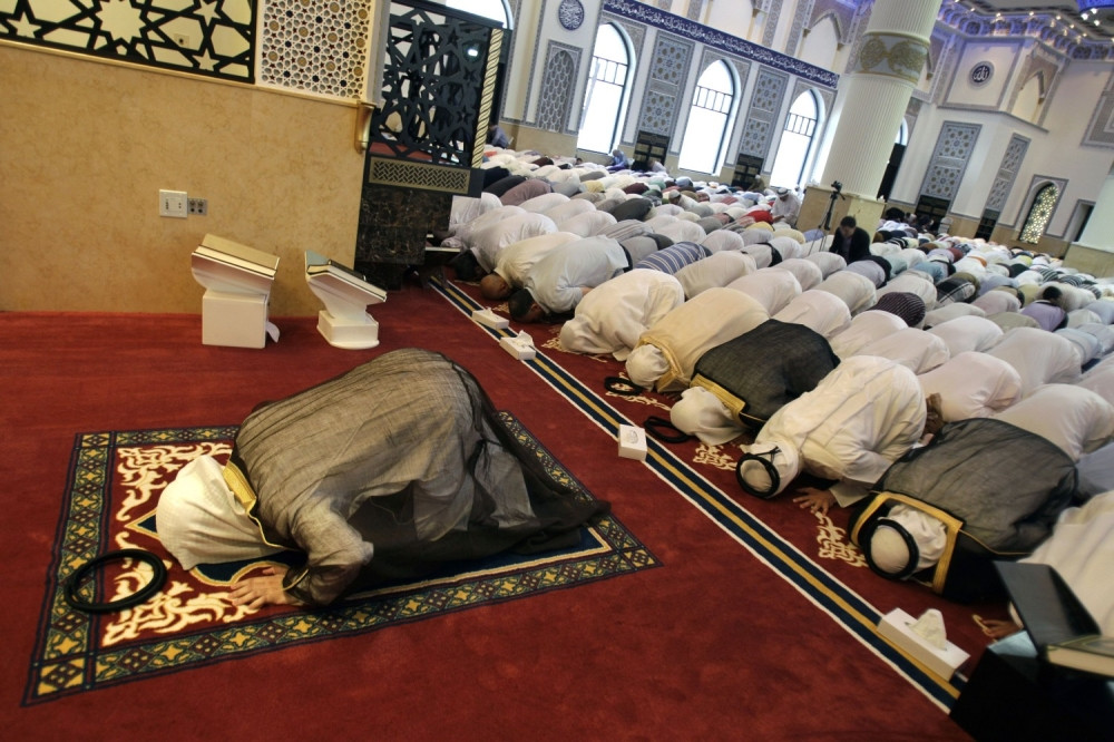 Muslimani slave Ramazanski bajram