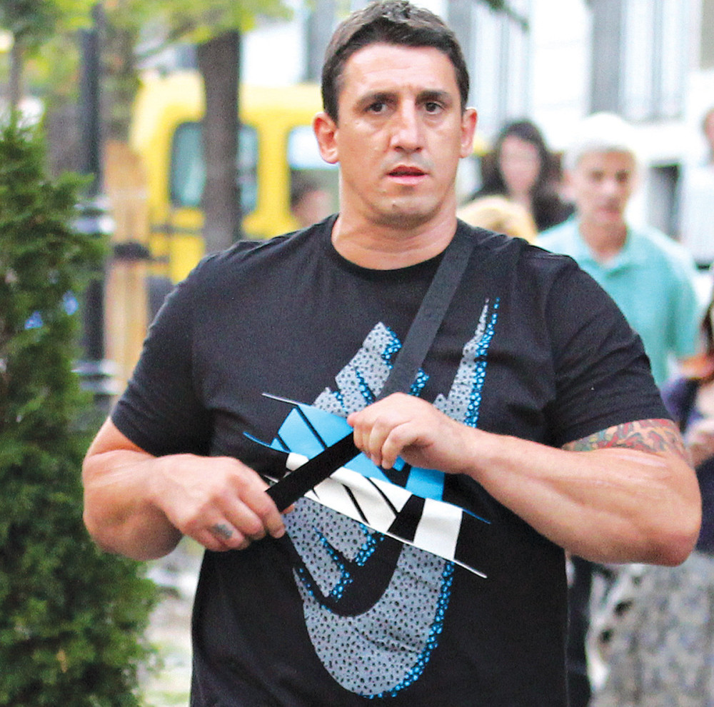 Gazio sam Šljuku, Duću i Adžema!