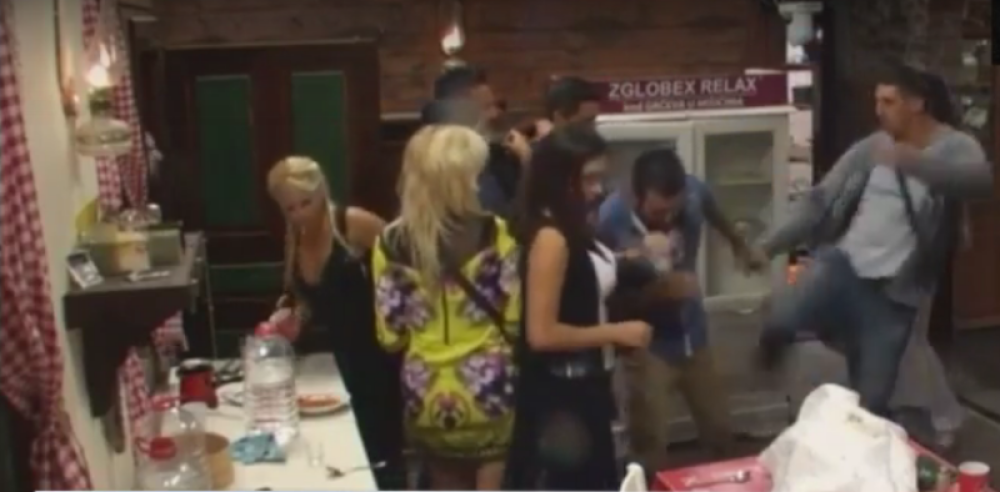 Kristijan tukao Acu, Vladu i Miloša! (FOTO + VIDEO)