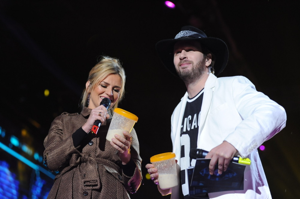 Ukućani Velikog brata moraju vezani da se kupaju!