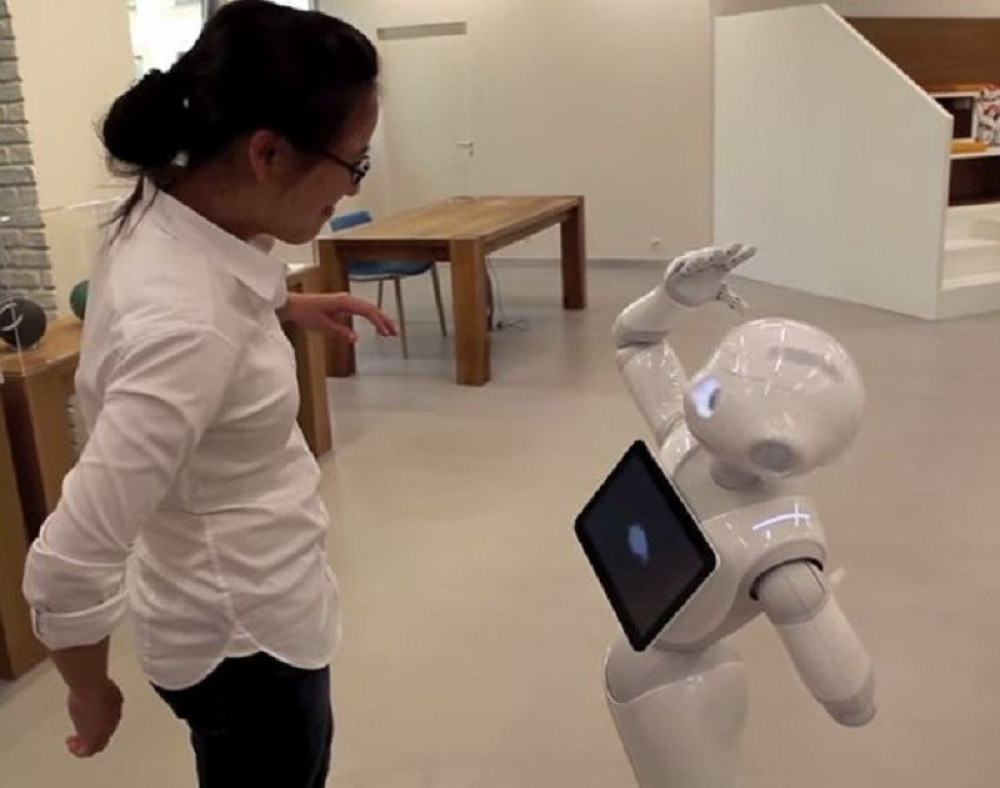 Bez seksa sa robotima!