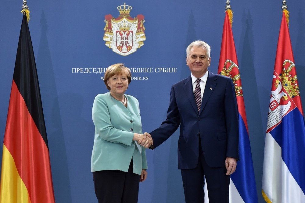 Nikolić i Merkel saglasni - Srbija reagovala odmereno