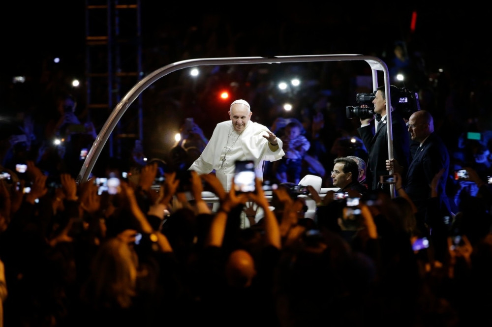 Papa se sastao sa žrtvama seksualnog zlostavljanja