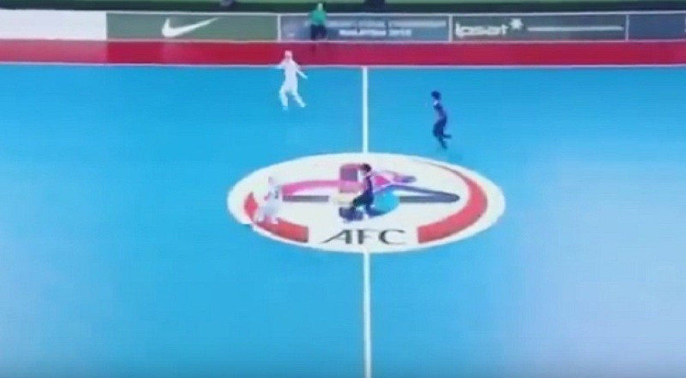 Ovako igraju fudbal žene iz Irana! (VIDEO)