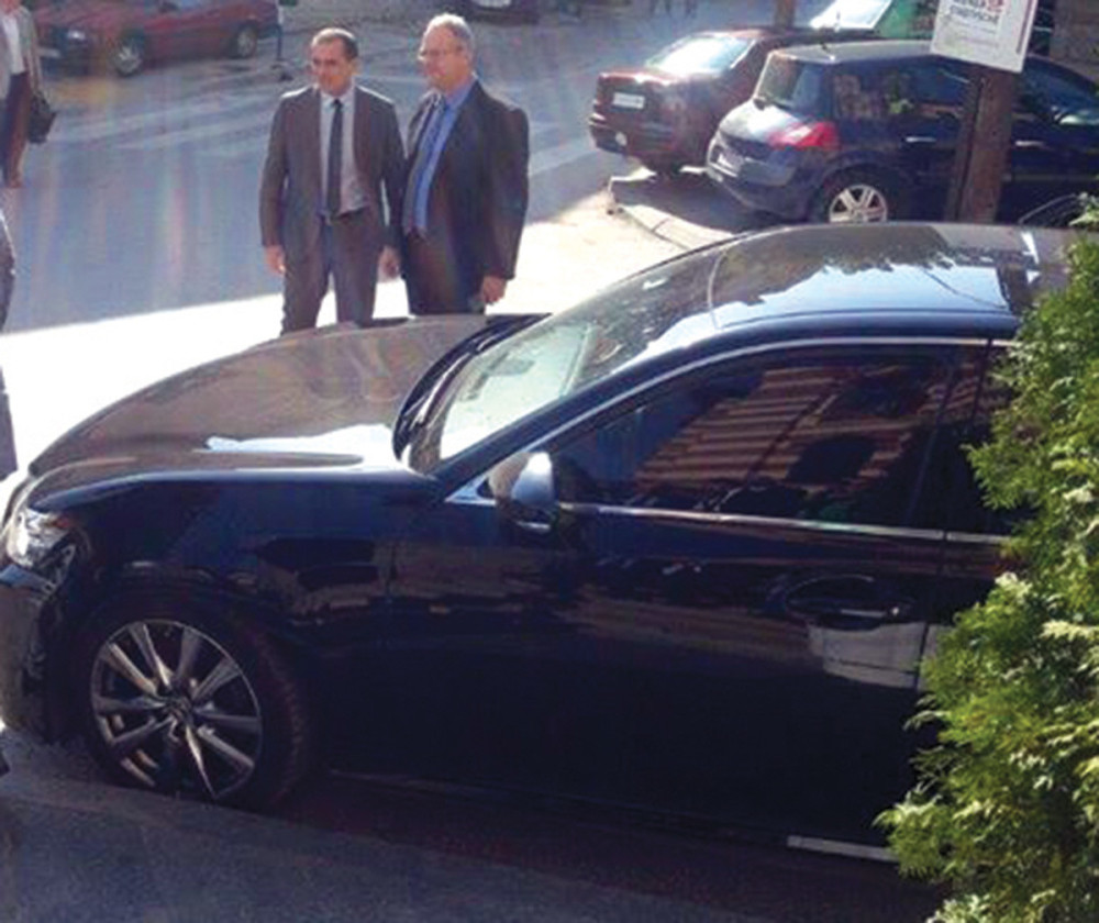 Izvinjavam se za parkiranje na zebri!