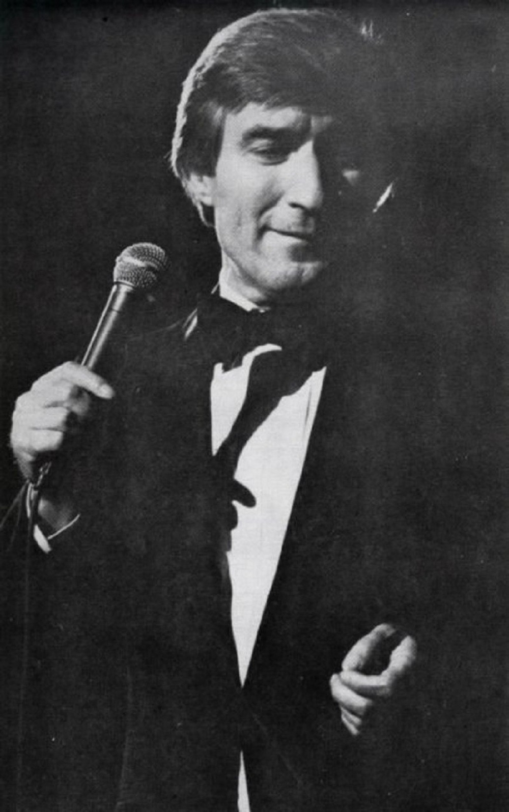 Novica ignorisao Tominu udovicu