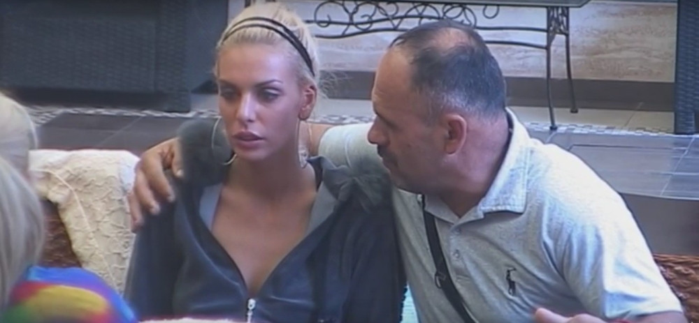 Udaj se za mene, napraviću ti dete! (VIDEO)