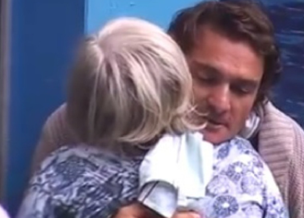 Vesnina ćerka šokirana maminim ponašanjem