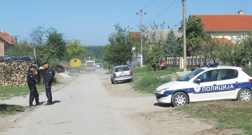 Bombaš u zemlju propao