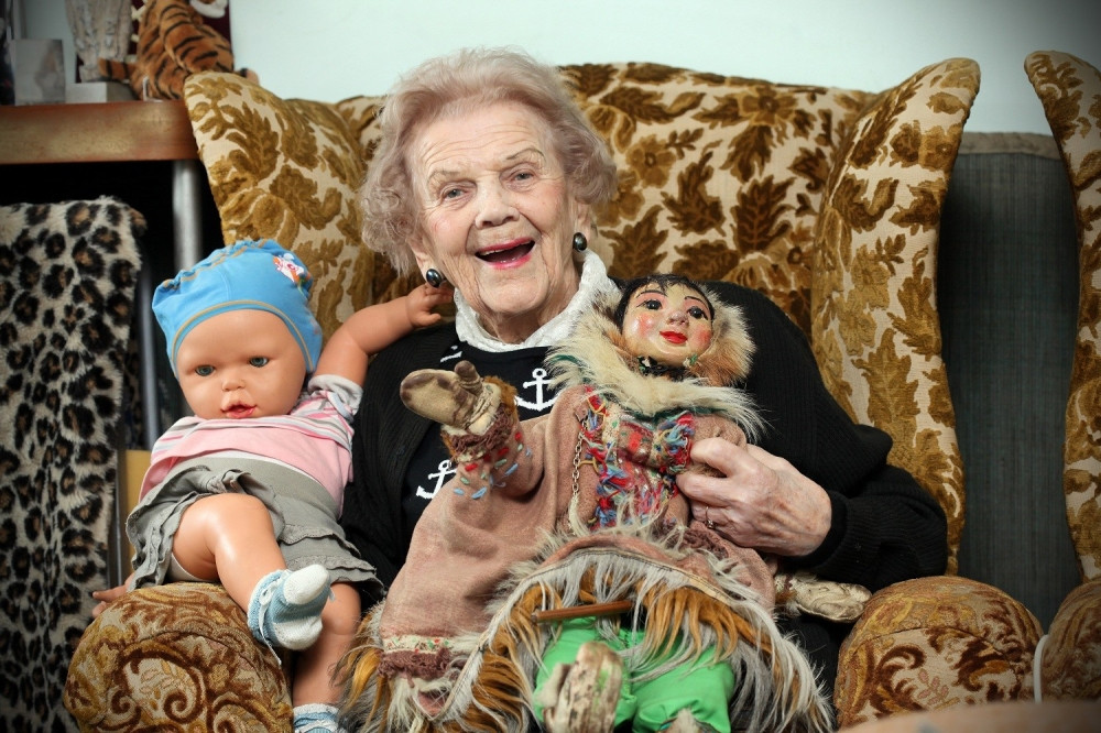 Rasprodaje život da pomogne deci!