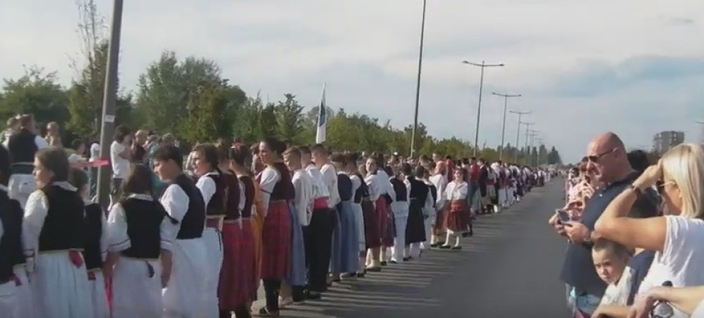 Novosadsko kolo za Ginisa!