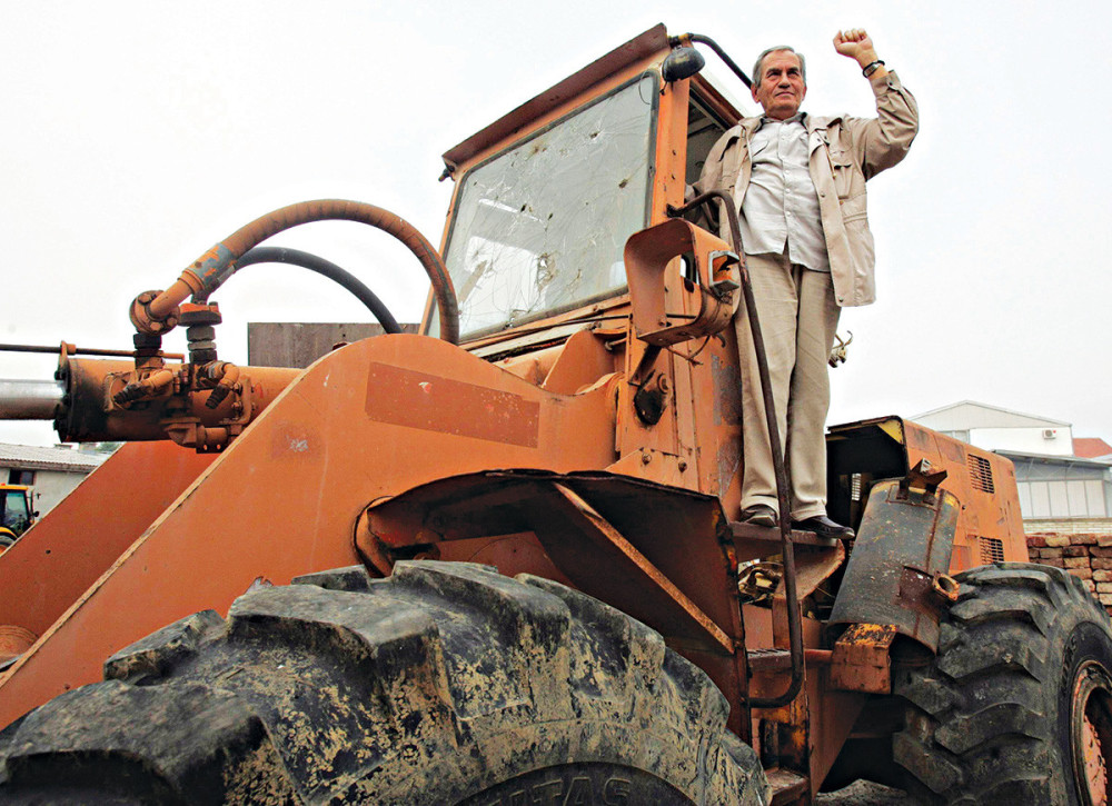 Džo bagerista emigrirao u Nemačku!