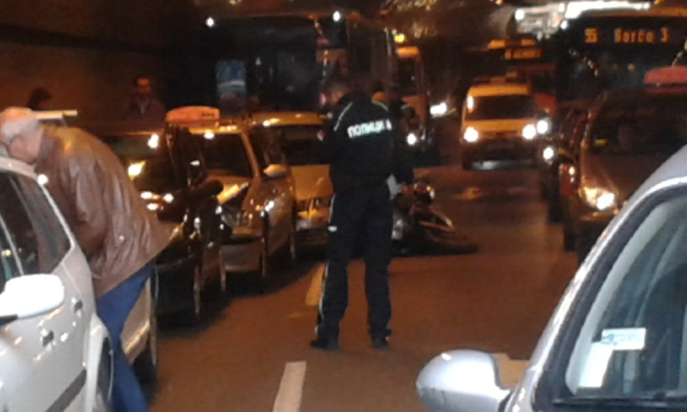 Tri osobe povređene u lančanom sudaru