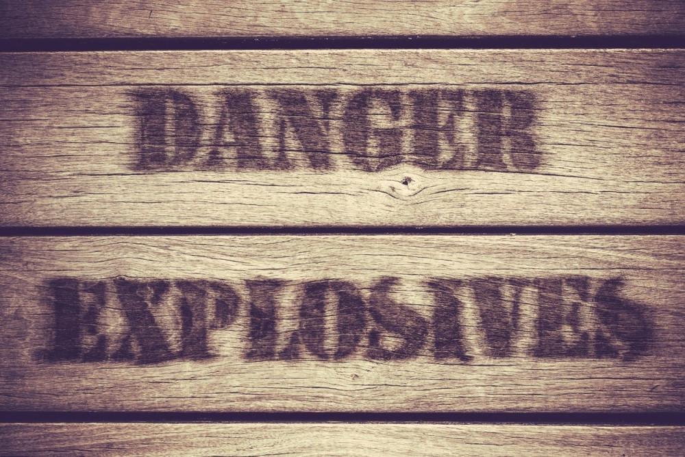 Vatra preti skladištu sa 100 tona eksploziva?!