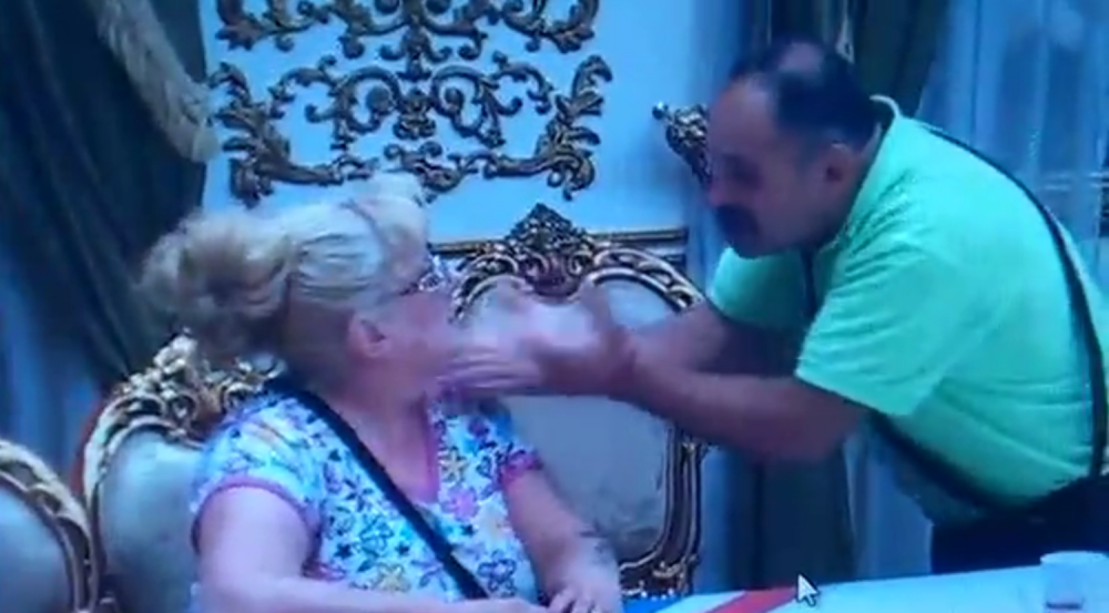 Zmaj udario Vesnu i Jelenu! (VIDEO)