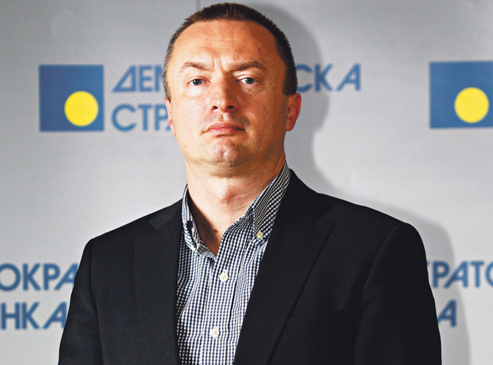 Zbog Pajtićevih izjava dobio džak pun mrtvih mačaka!