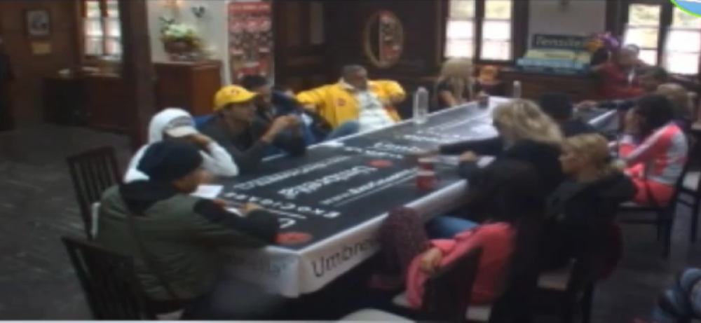 Farmeri u panici: Gde nam je obuća?!