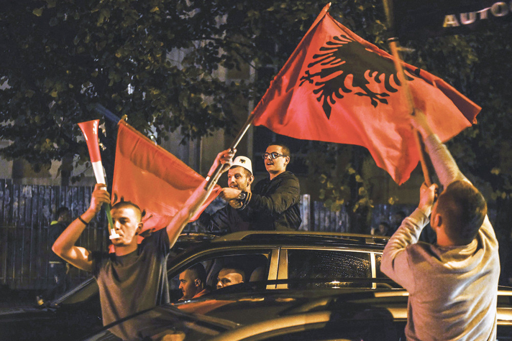 Albanija u Prištini slavi plasman na EP