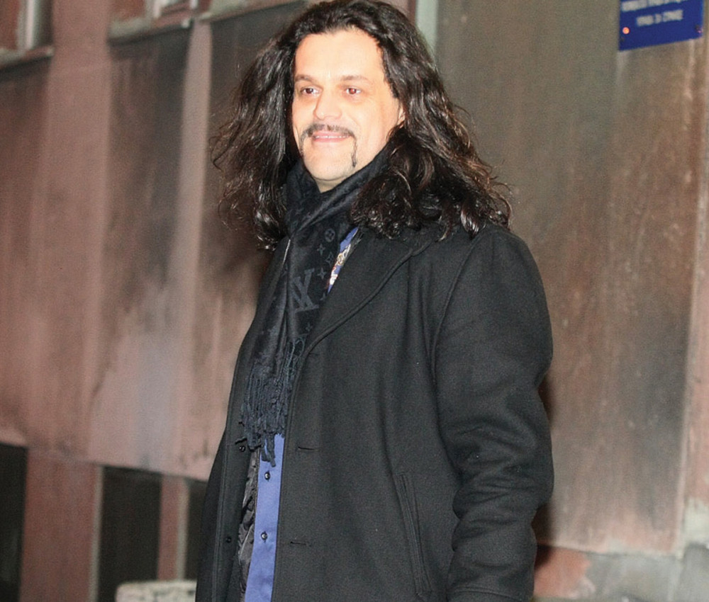 Čupo ulazi da Jeleni zagorča život