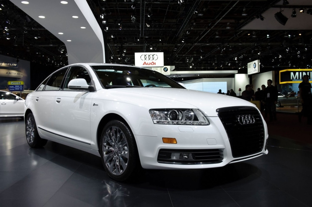 Prodaju direktorov "audi" da isplate topli obrok