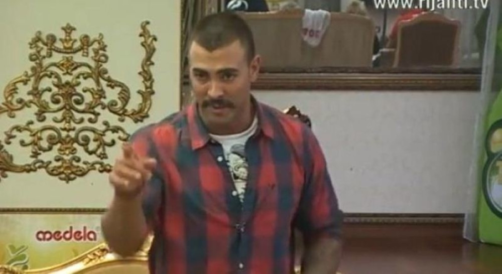 Uroš: Željka tuku svaki put kad dođe u Srbiju