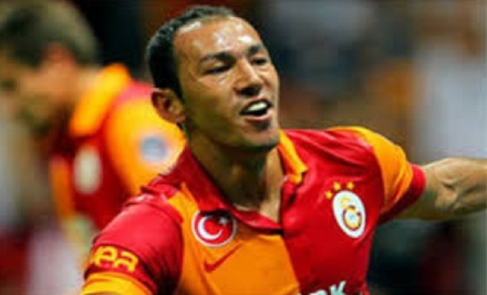 Nestvarni promašaj napadača Galatasaraja! (VIDEO)