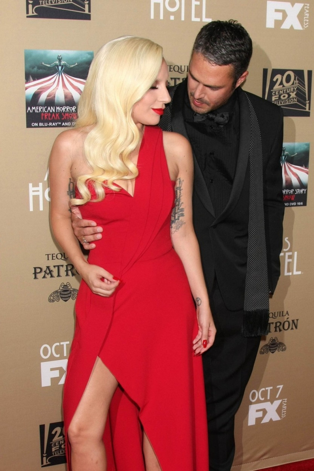 Lejdi Gaga od šamara do venčanja!