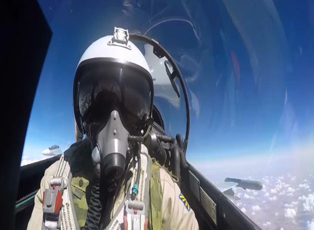 BIO JE SAVRŠEN, A DOŽIVEO JE KRAH Najbrži američki bombarder Rusi su onesposobili zauvek, a nije ni izašao iz fabrike