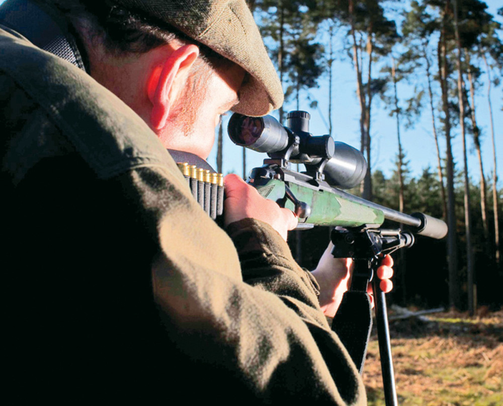 Upucani lovac van životne opasnosti!