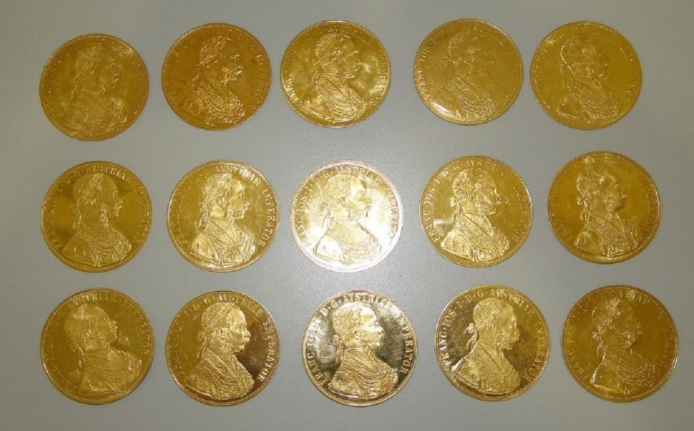 Pokušao da prokrijumčari 18 zlatnih dukata sa likom Franje Josipa