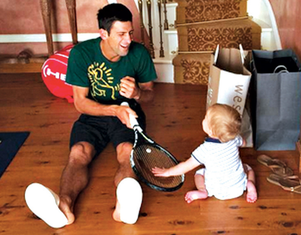 Nole sinu za rođendan doneo pehar