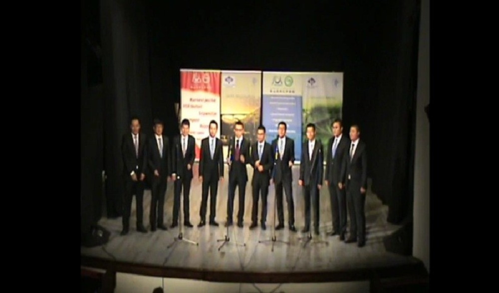 Kad Kinezi zapevaju "Bjelasicom pasla stada" (VIDEO)