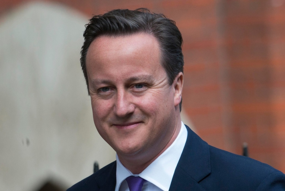 Kameron peva zbog odlaska s vlasti!