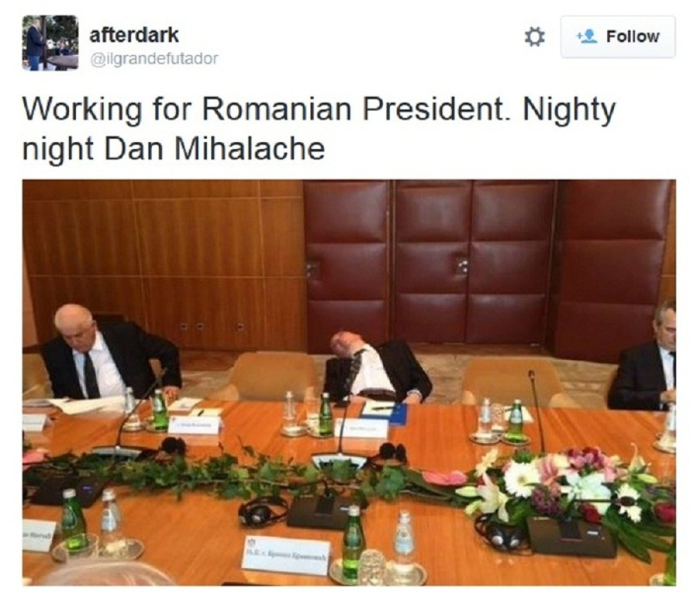 Rumun zaspao na sastanku s Tomom Nikolićem! (FOTO)