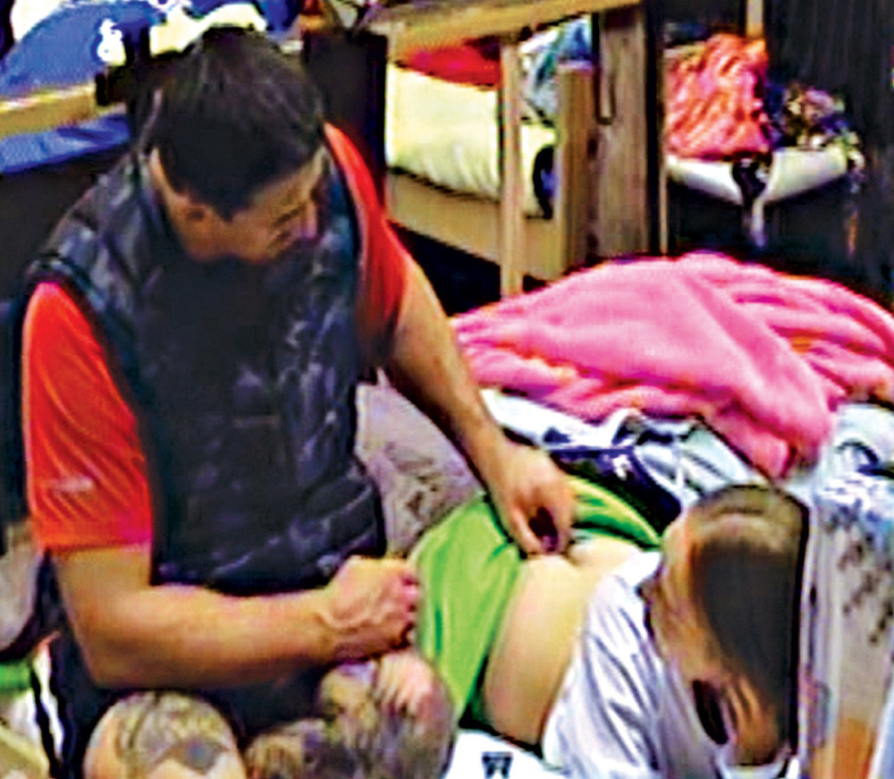 Kristijan gurnuo balerini prst u guzu (VIDEO 18+)