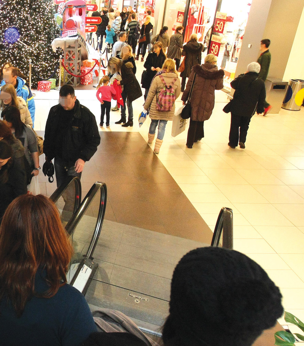 Upao u prodavnicu igračaka bežeći od ubice?!