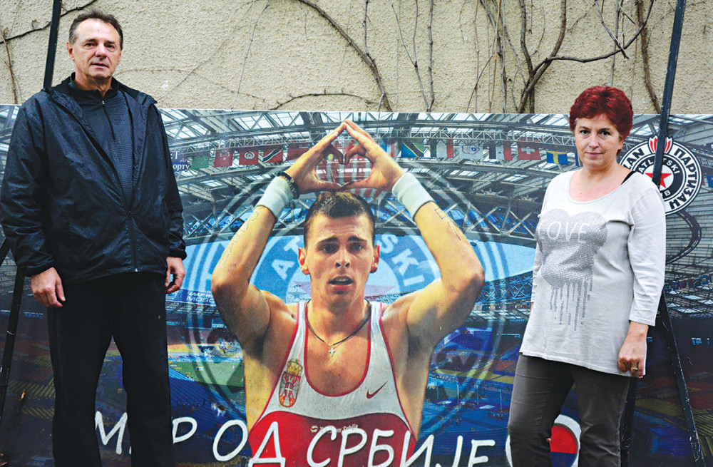 Emir je postao šampion zbog devojčica!