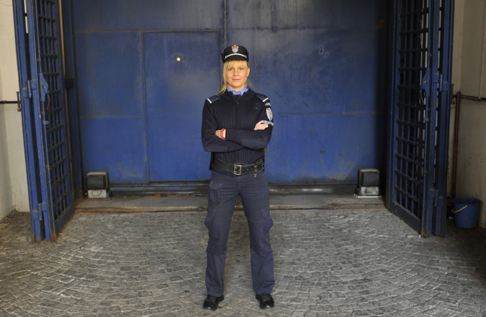 Lepotica čuva ubice i lopove!