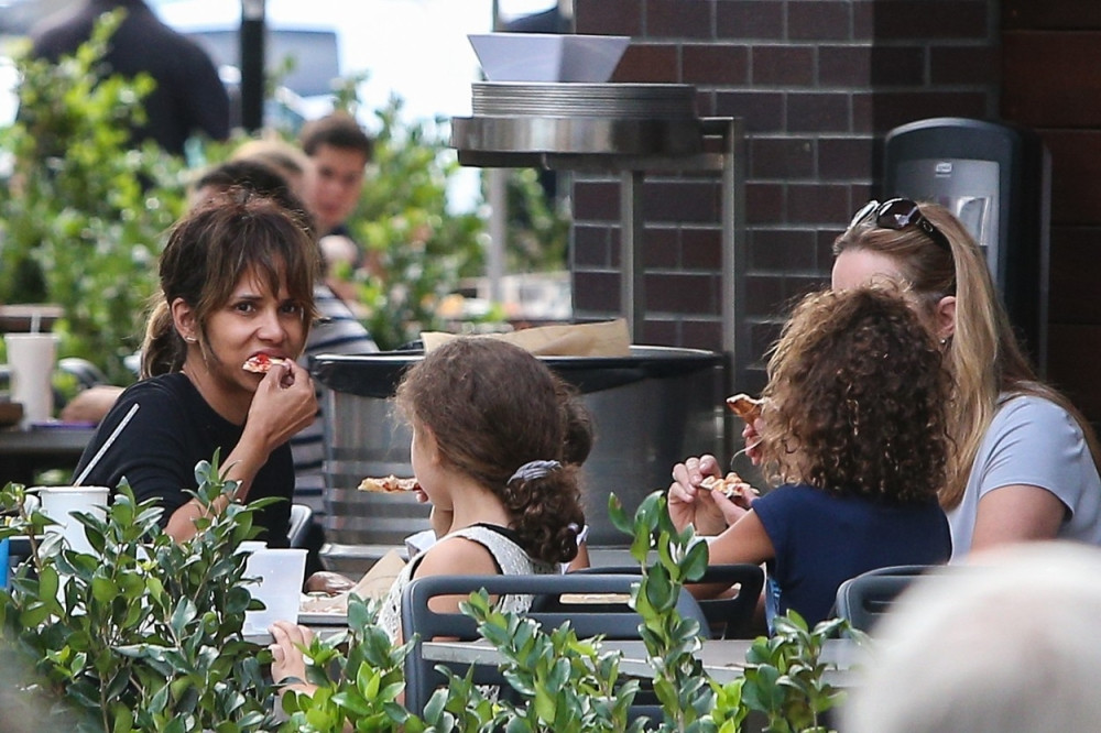 Hali Beri neprepoznatljiva bez šminke