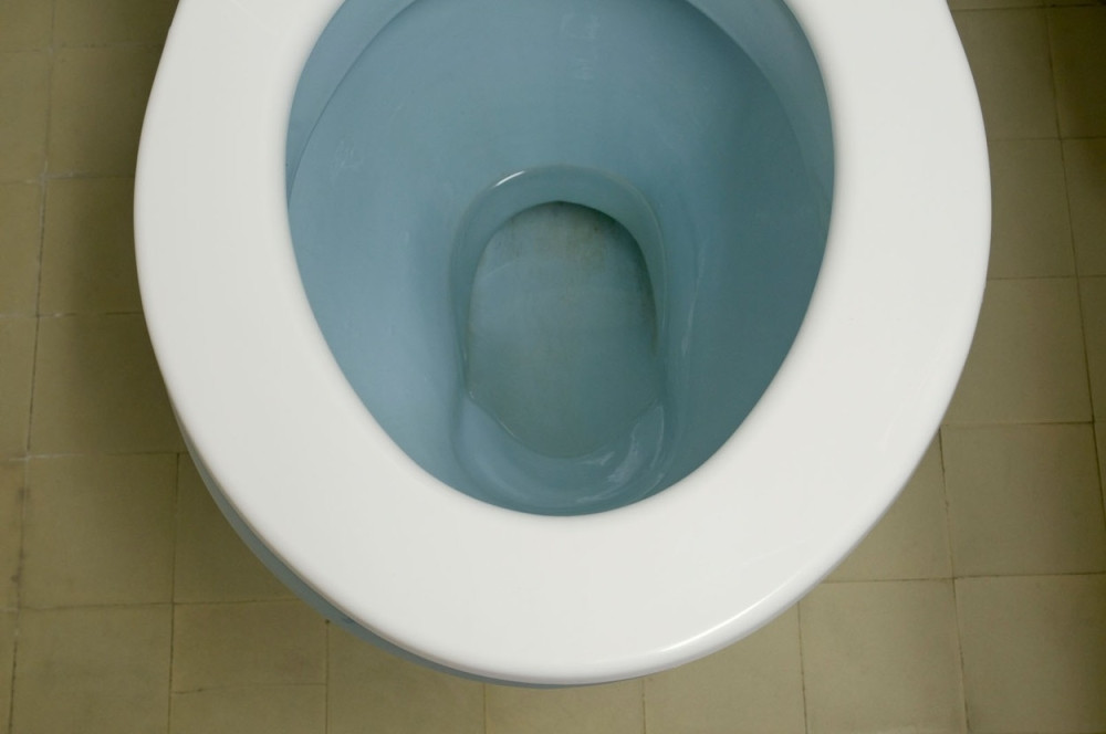 Evo kako da očistite WC šolju za sekund